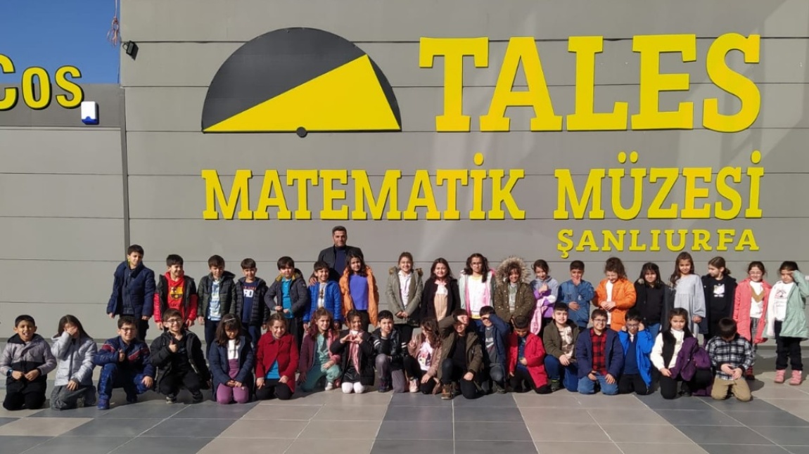 3-B Sınıfı Tales Matematik Müzesi'nde 